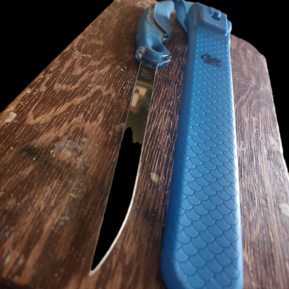 Cuda 7 In Freshwater Fillet Knife W/ Sheath UIC - Picture 8 of 12